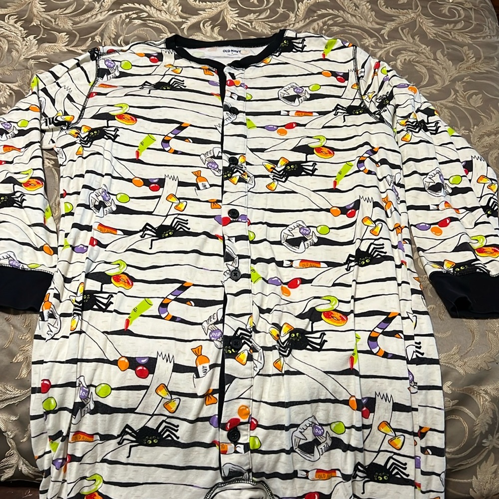 Old navy button up pajamas